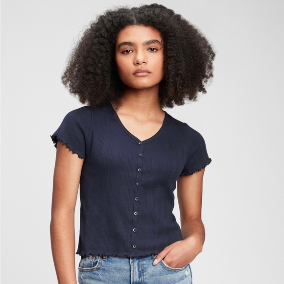Gap Teen garnet button detail tee - Picture 2 of 4